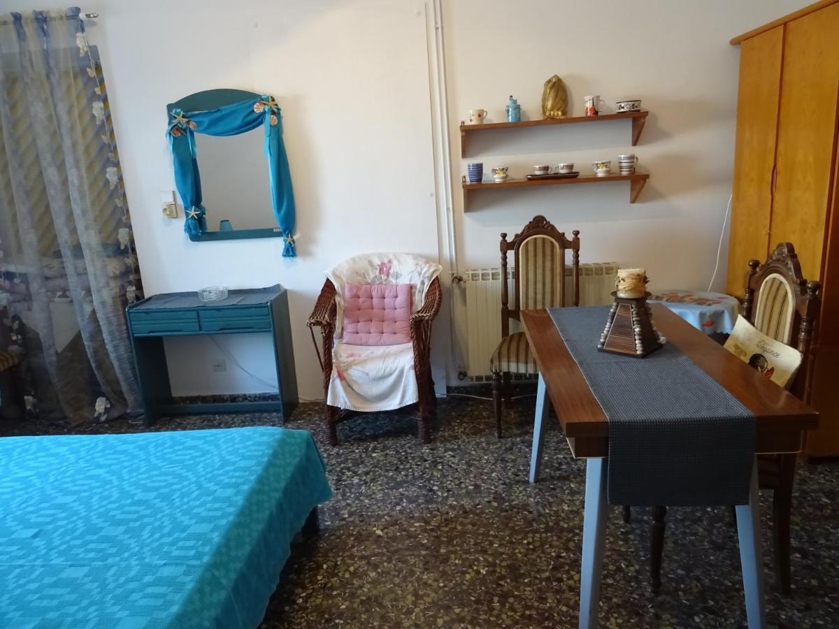 Andreas Studio With Private Parcking Lägenhet Triovasálos Exteriör bild